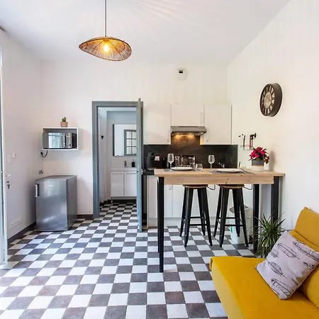 T2 Hyper Centre Avec *parking Prive Et Canal Plus* Apartment Amiens